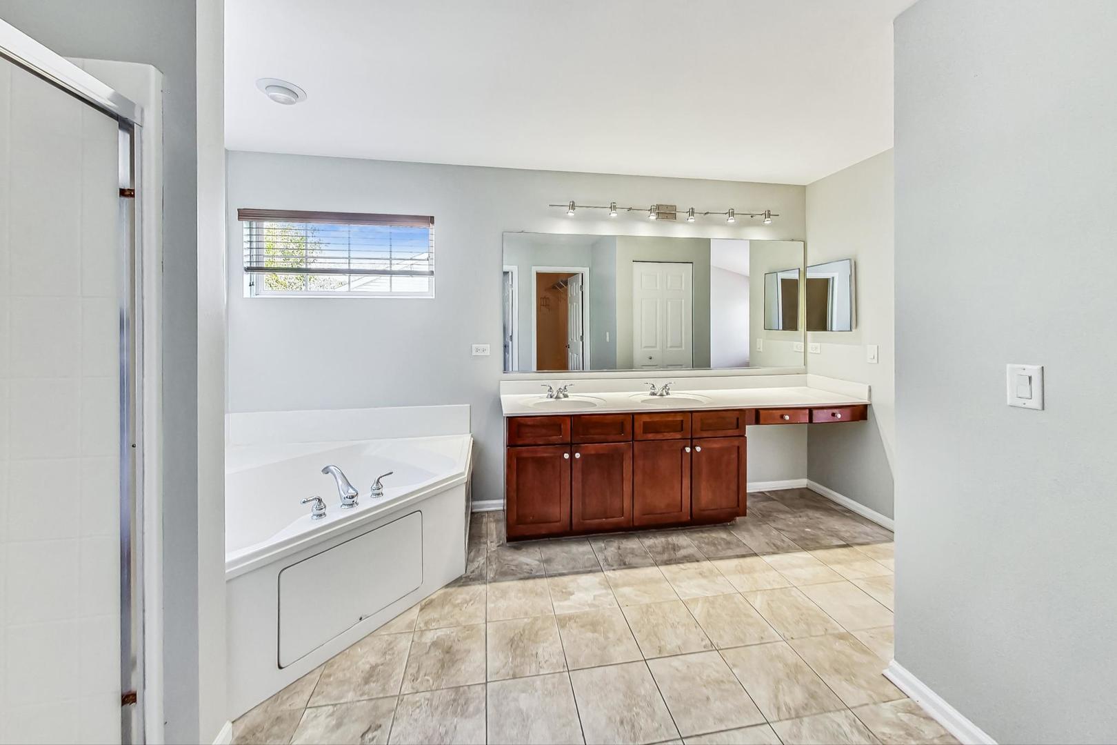 1791 Prairie Ridge Circle Lindenhurst, IL 60046 - Photo 24 of 46