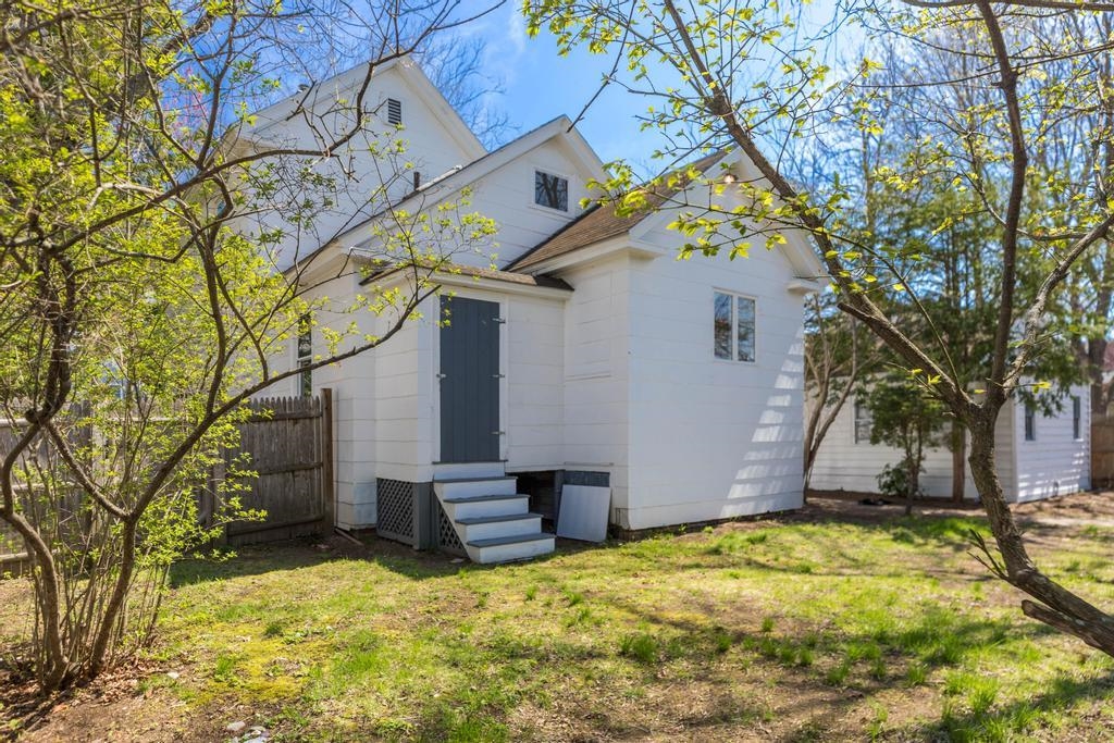 23 Gill Street Exeter, NH 03833 - Photo 16 of 41
