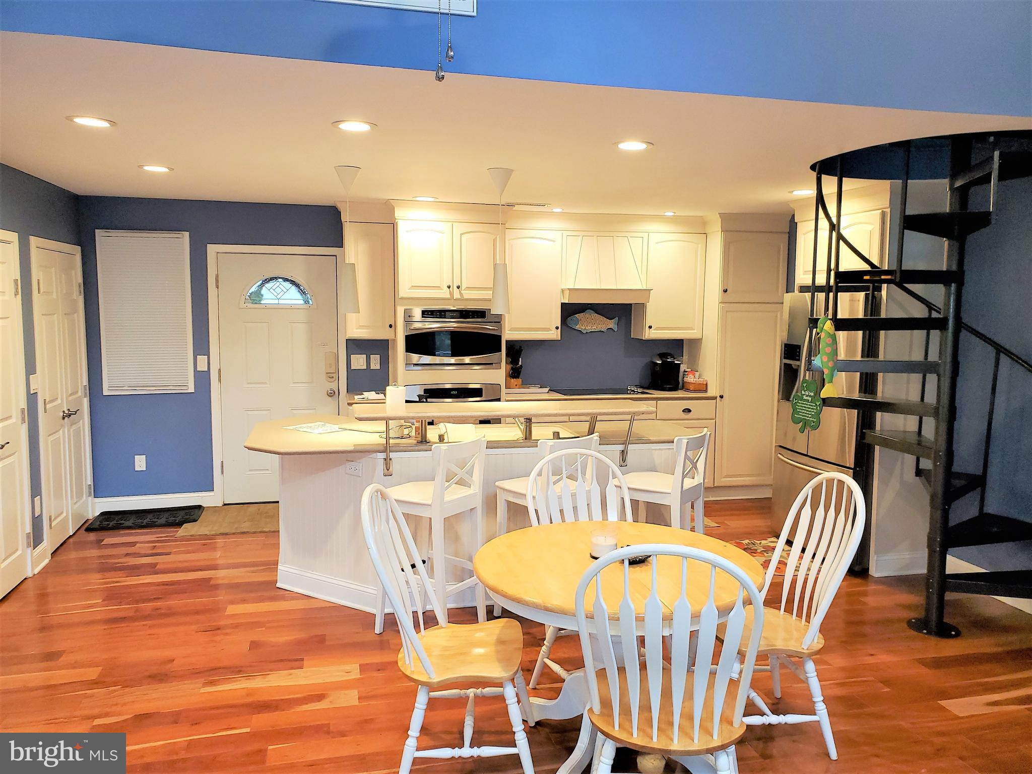 125 Knollwood Road Elkton, MD 21921 - Photo 14 of 30 Cherry hardwood floors throughout