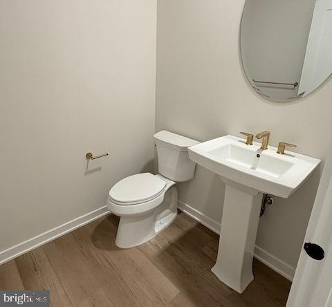 20 Grayson Lane Downingtown, PA 19335 - Photo 8 of 29 a bathroom with a sink toilet and a mirror