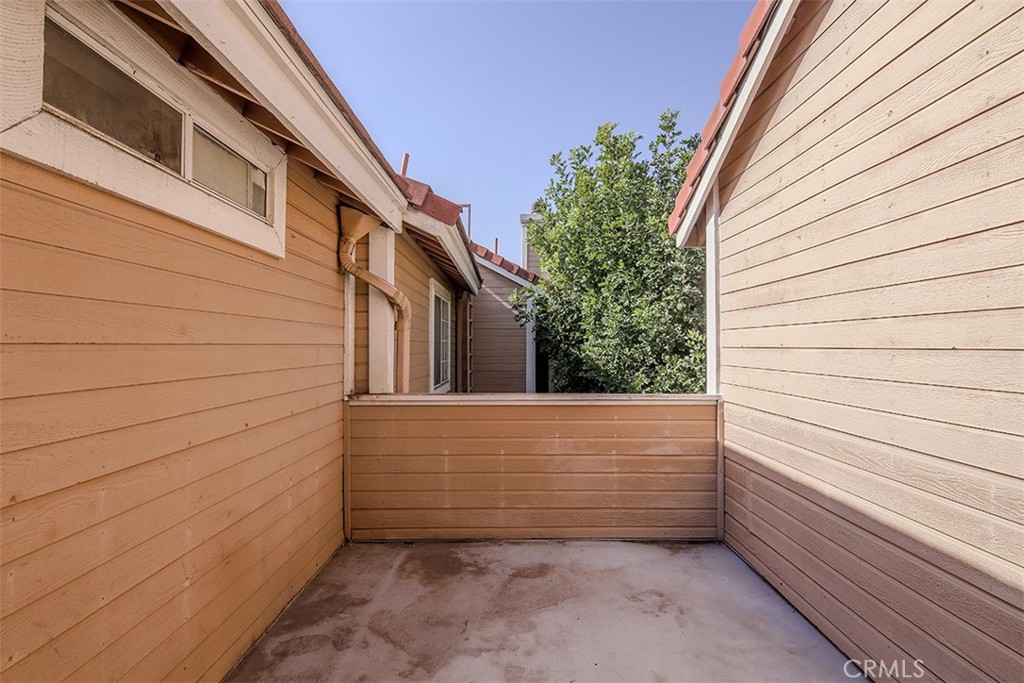 331 Genoa Street, Unit E Monrovia, CA 91016 - Photo 14 of 27