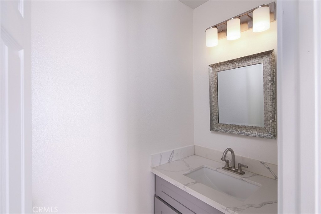 331 Genoa Street, Unit E Monrovia, CA 91016 - Photo 9 of 27