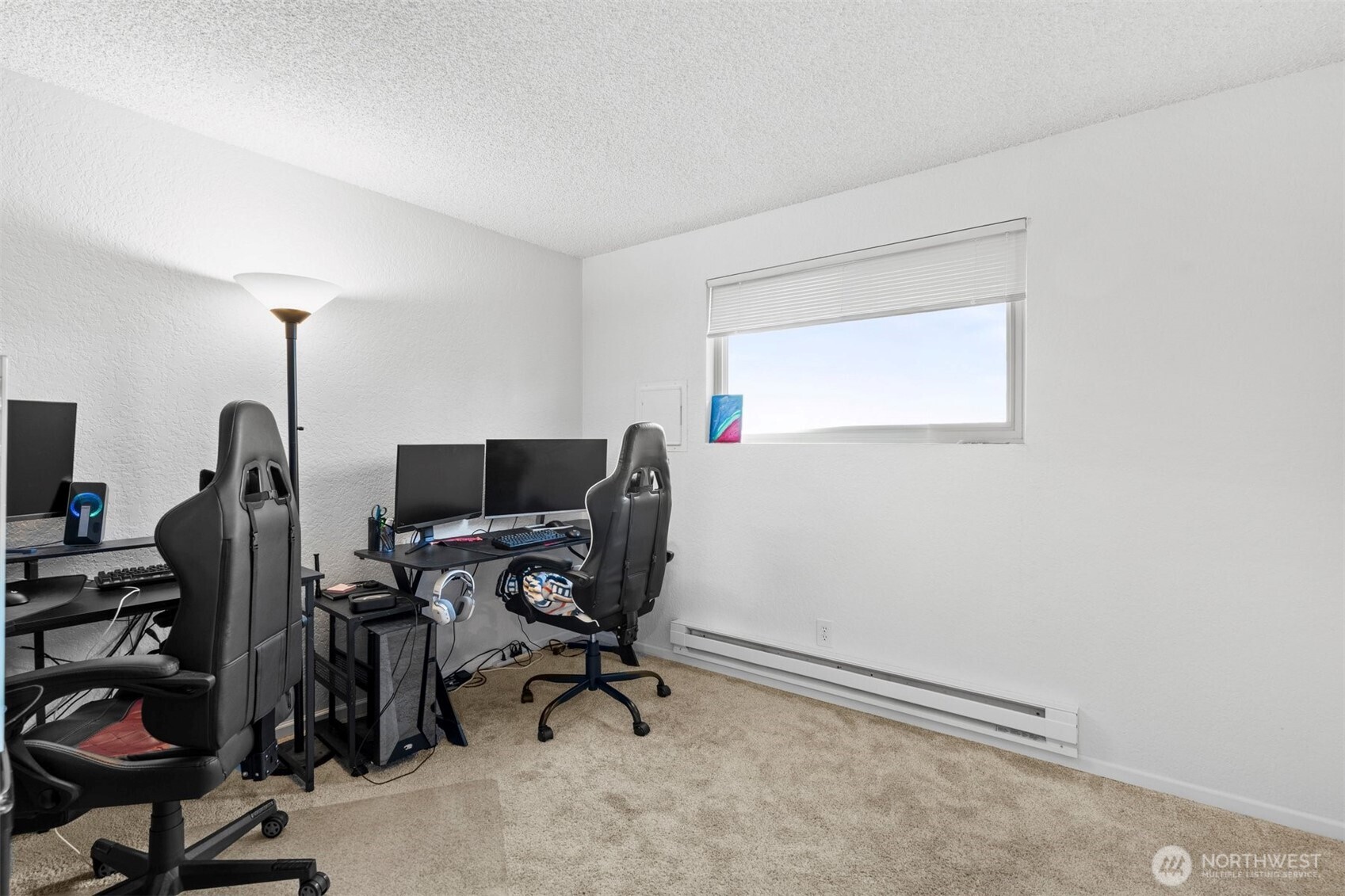 2210 Grand Avenue Everett, WA 98201 - Photo 17 of 40