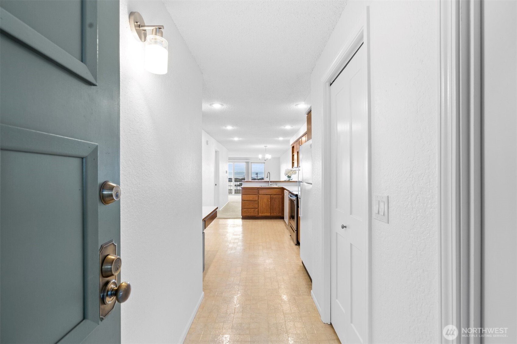 2210 Grand Avenue Everett, WA 98201 - Photo 18 of 40