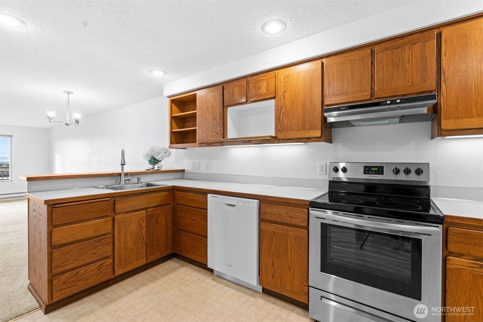 2210 Grand Avenue Everett, WA 98201 - Photo 20 of 40