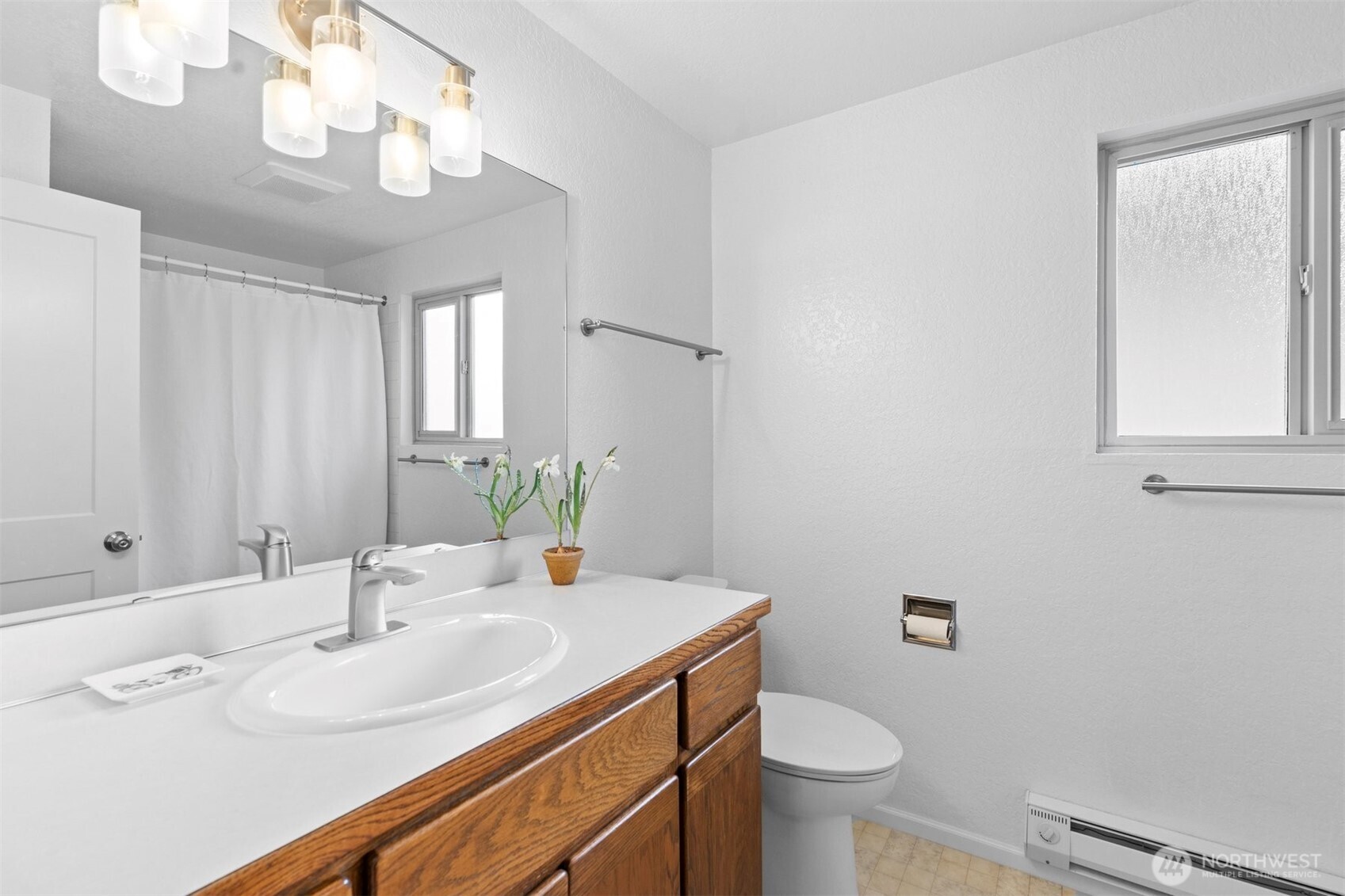 2210 Grand Avenue Everett, WA 98201 - Photo 29 of 40