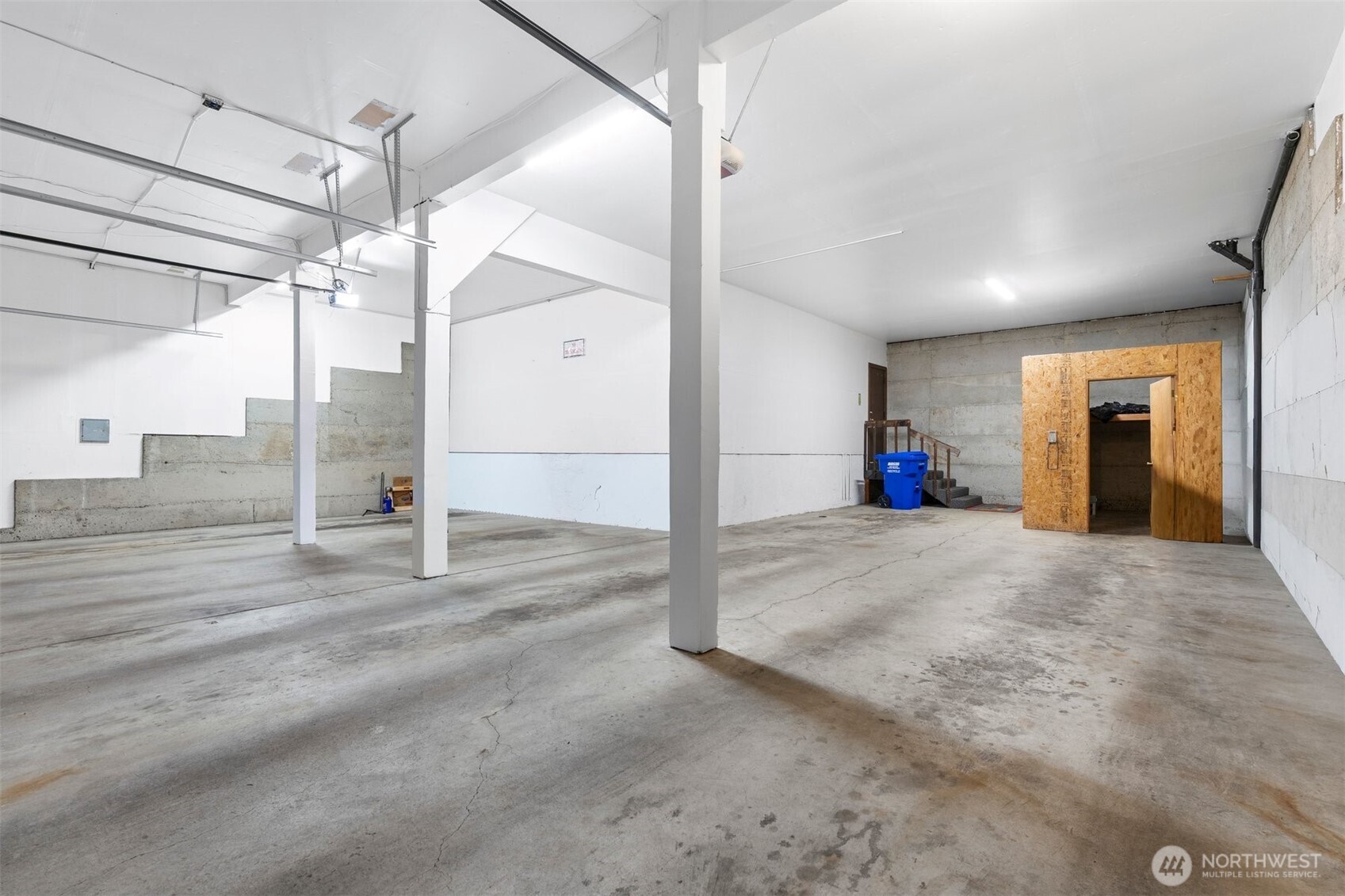 2210 Grand Avenue Everett, WA 98201 - Photo 32 of 40