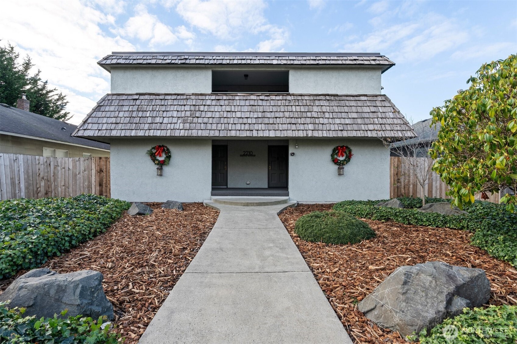 2210 Grand Avenue Everett, WA 98201 - Photo 6 of 40