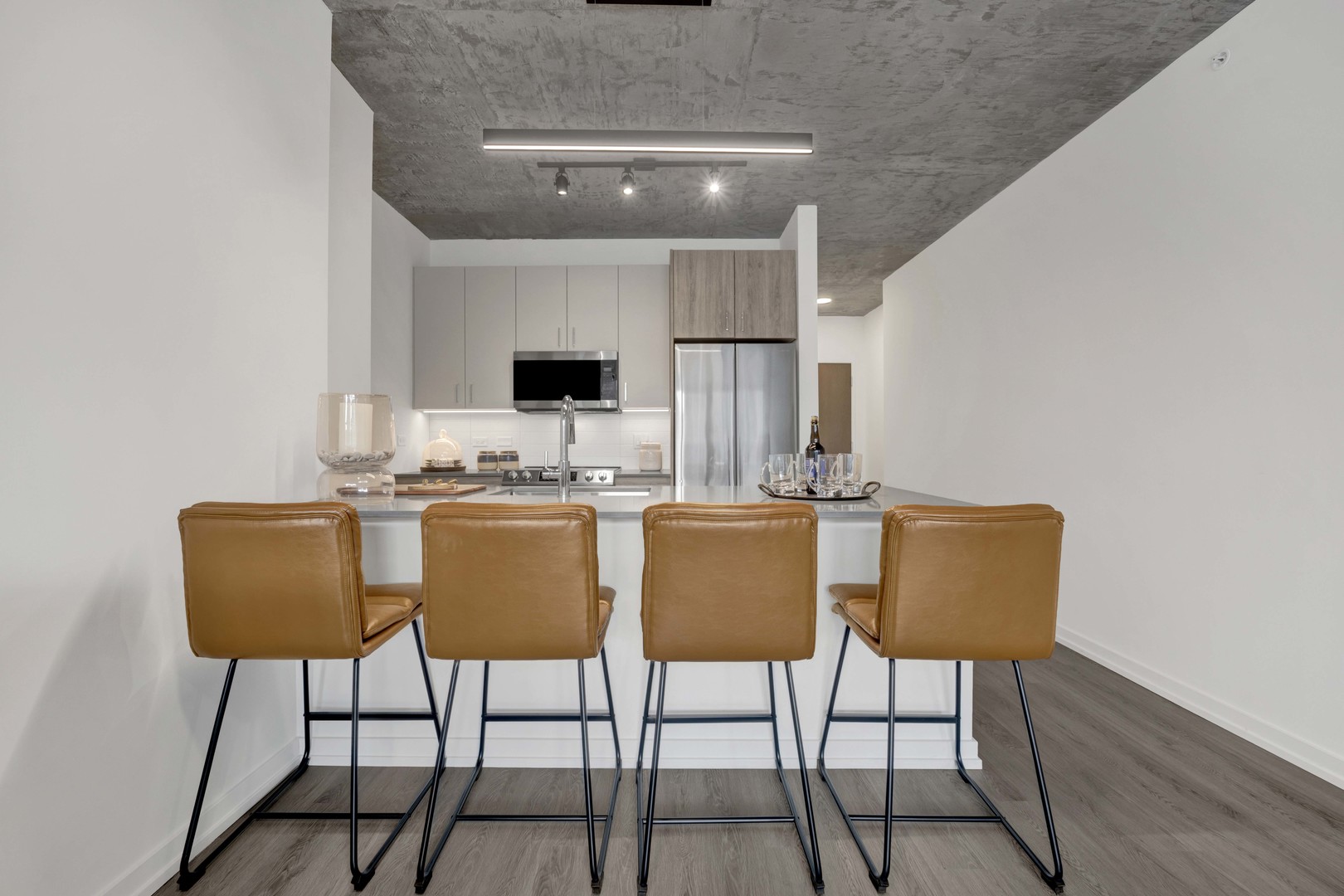 808 North Cleveland Avenue, Unit 1606 Chicago, IL 60610 - Photo 9 of 18