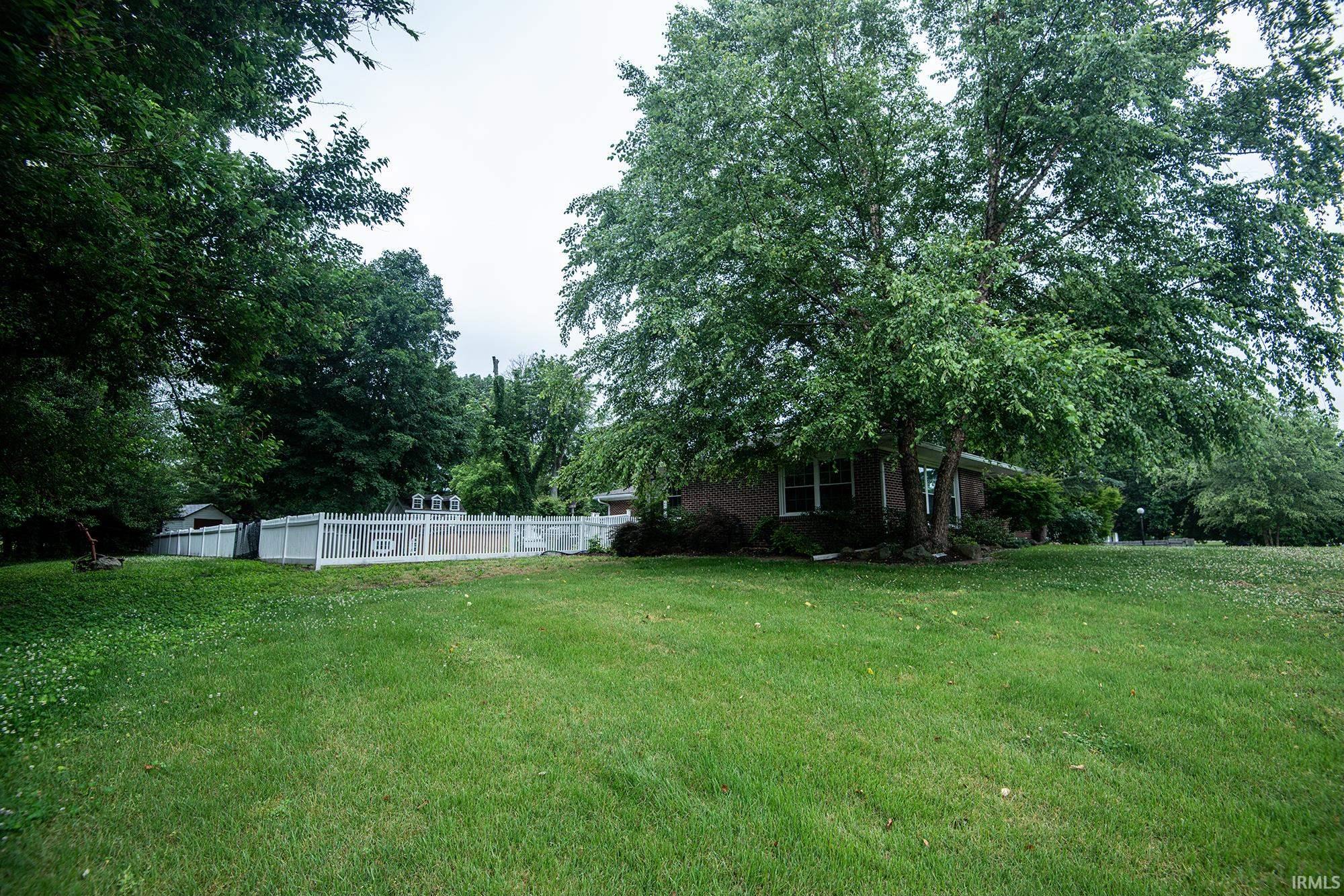 2513 East St Road Vincennes, IN 47591 - Photo 35 of 45