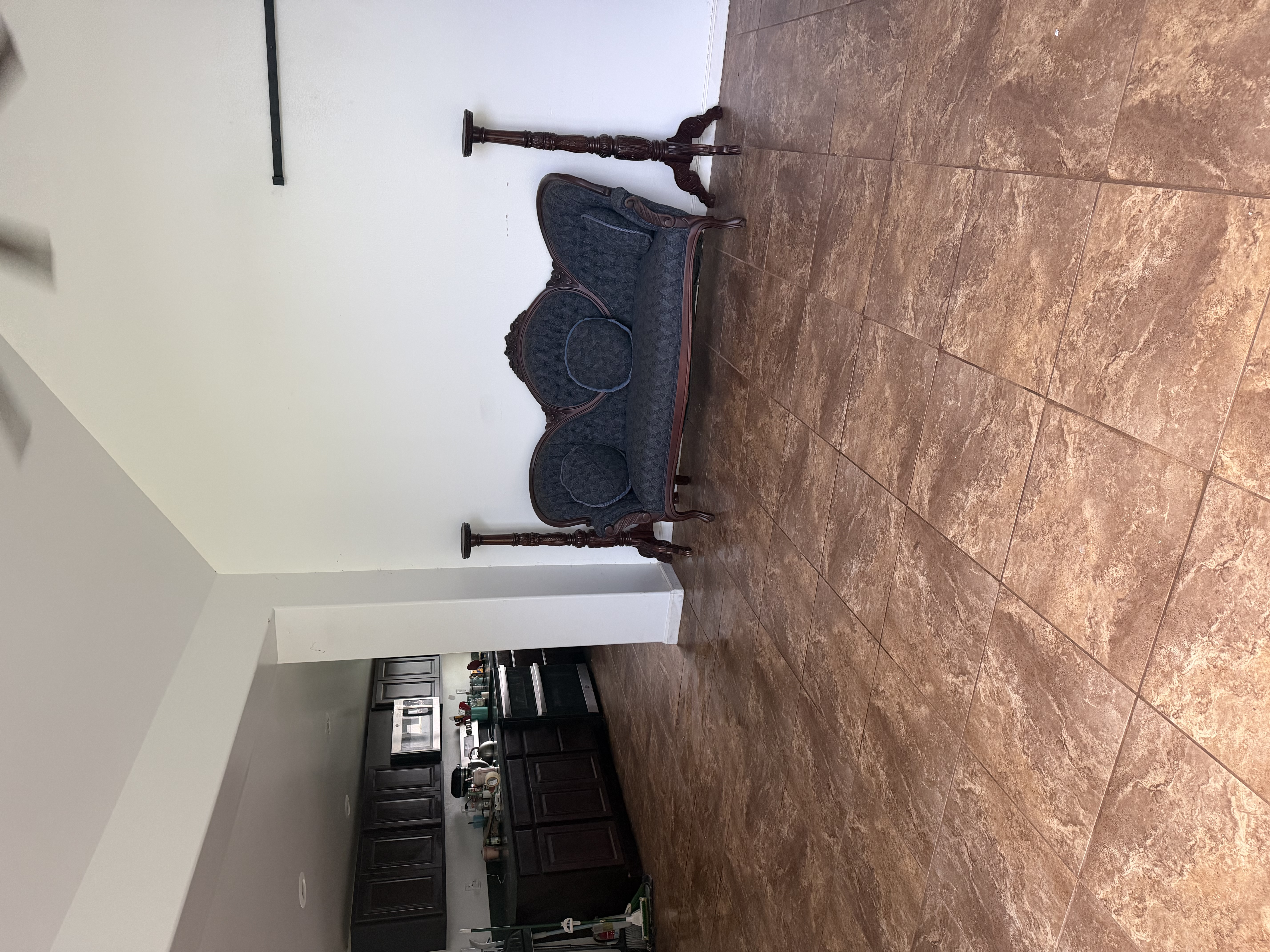 7060 Kahuna Road Kapaa, HI 96746 - Photo 7 of 30 a view of a livingroom with furniture