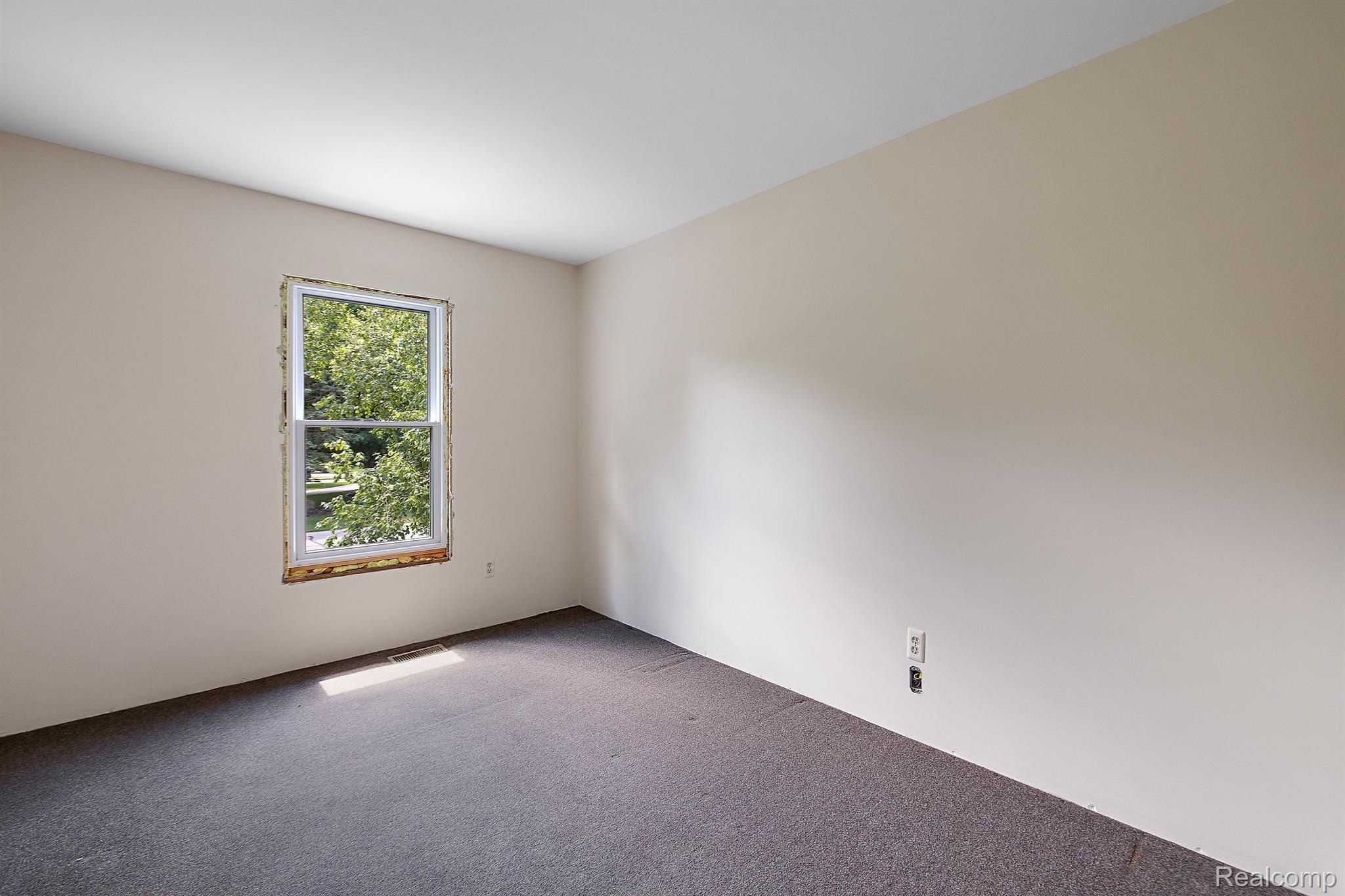 1300 East Fairview Lane Rochester, MI 48306 - Photo 58 of 64 bedroom