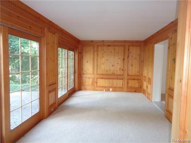 735 Shirley Road Birmingham, MI 48009 - Photo 4 of 9 5.jpg