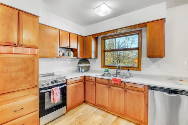 $304,900 | 1119 Elm Street South, Moorhead, MN 56560