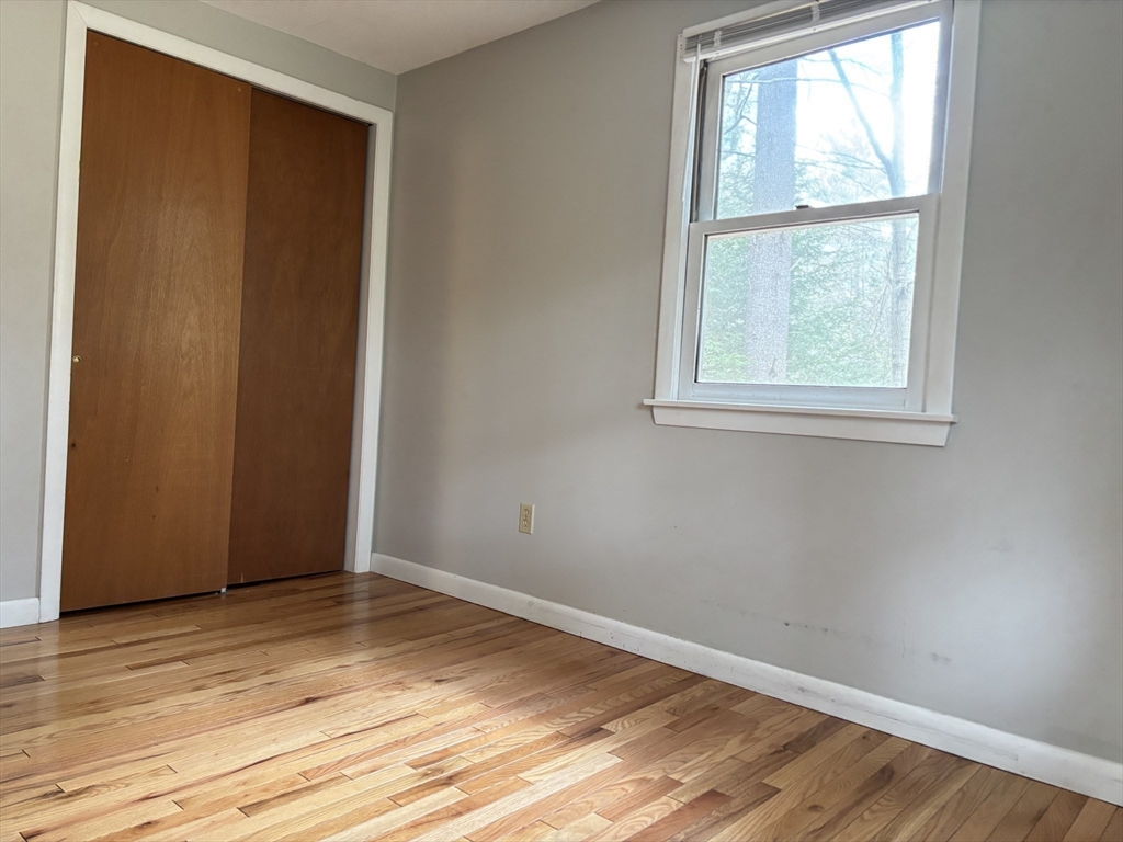 156 Aubinwood Road Amherst, MA 01002 - Photo 17 of 30
