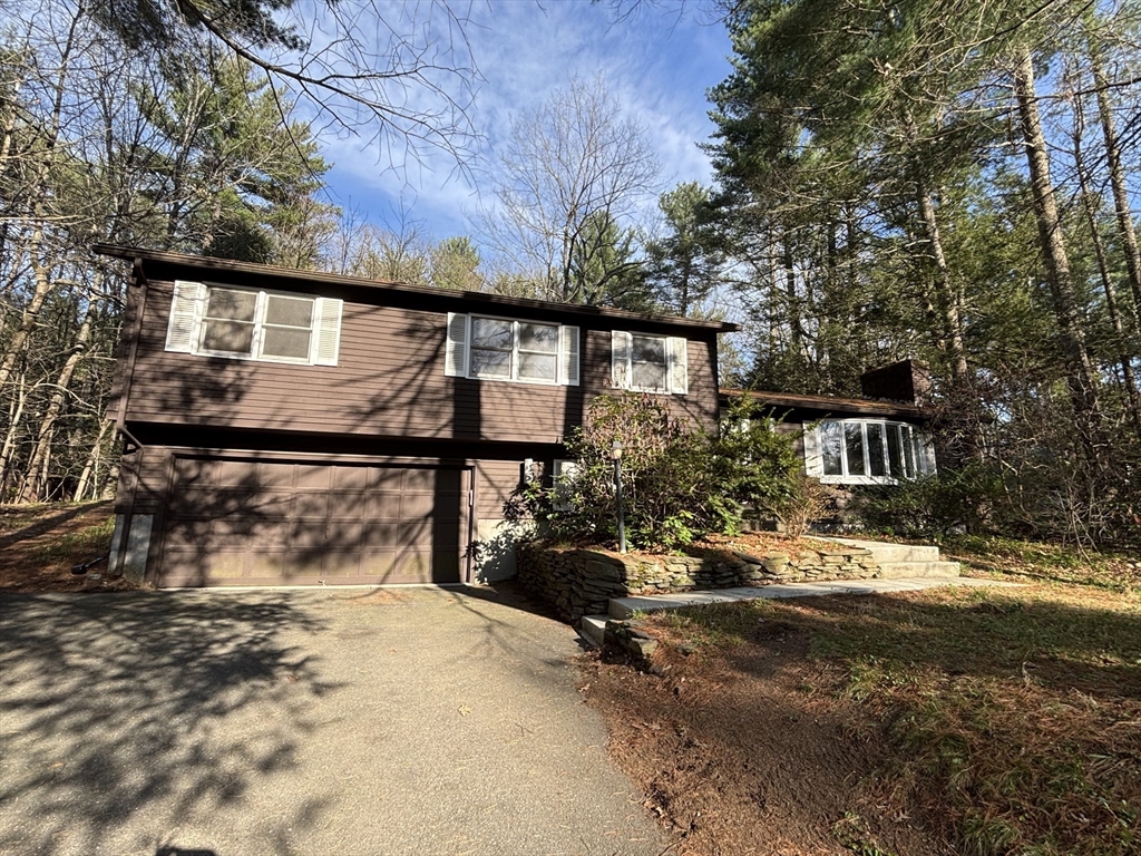 156 Aubinwood Road Amherst, MA 01002 - Photo 2 of 30