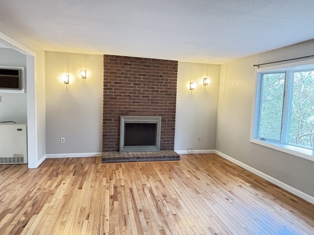 156 Aubinwood Road Amherst, MA 01002 - Photo 6 of 30