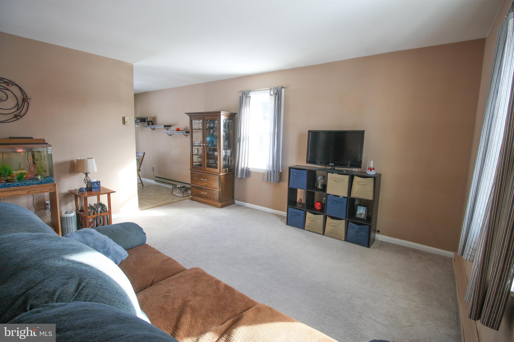471 Crosswinds Drive Lititz, PA 17543 - Photo 3 of 21
