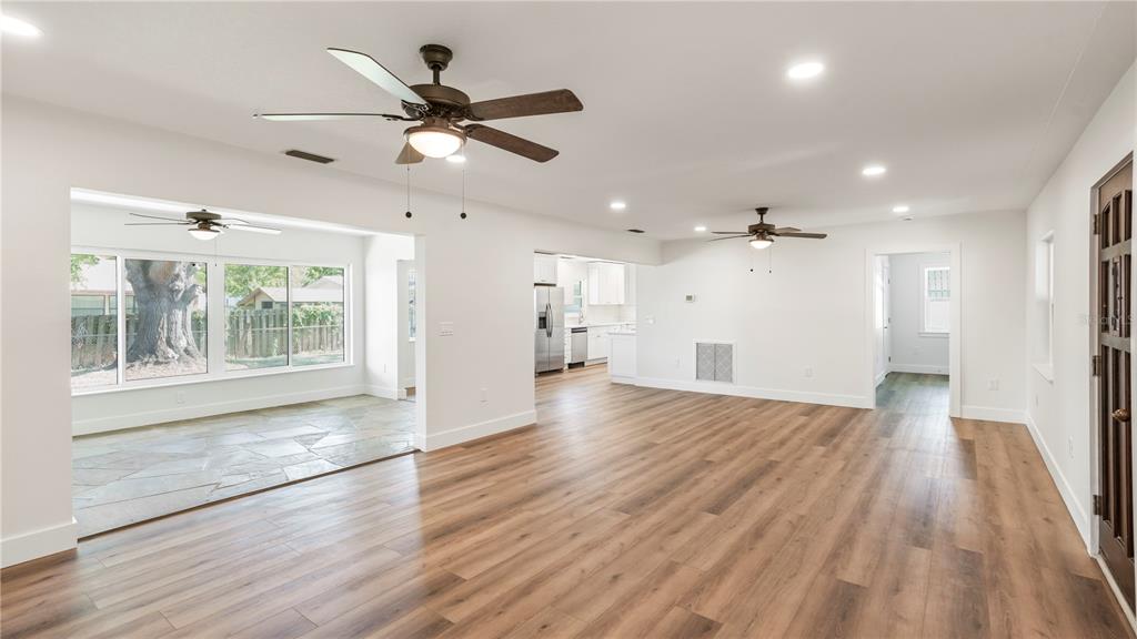 4725 Del Rio Way South Gulfport, FL 33711 - Photo 12 of 51 Gallery Image 12