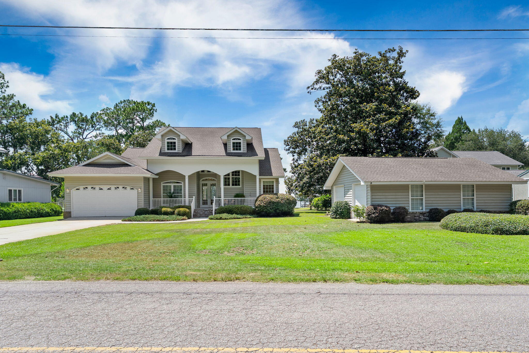 903 Butter Road Bonneau, SC 29431 - Photo 3 of 72 3-web-or-mls-BARCLAY MEDIA CO-4