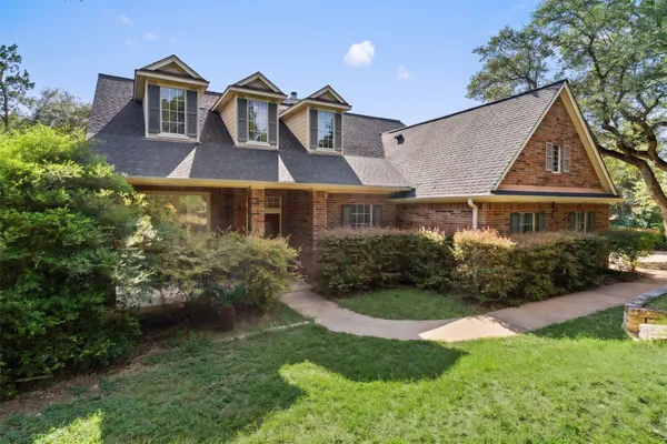 $899,000 | 17042 Trail Of The Woods, Austin, TX 78734