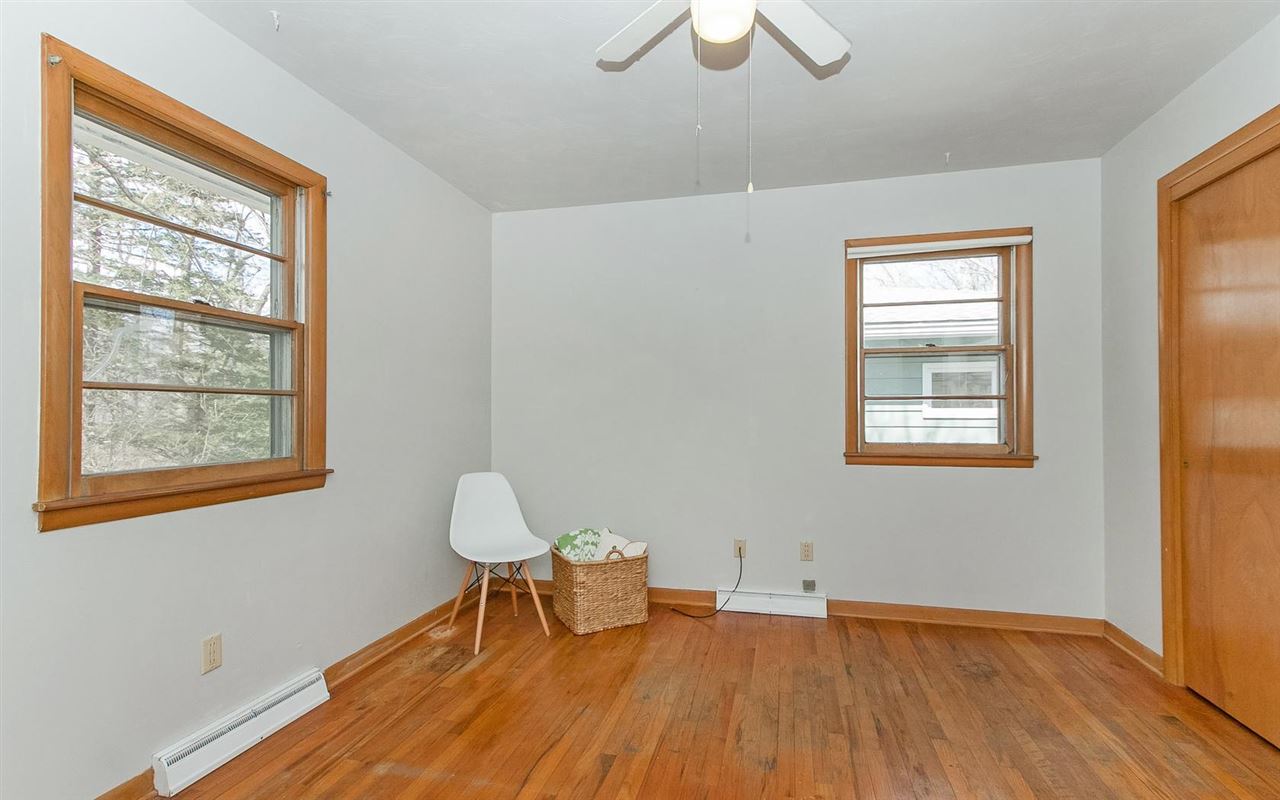 1435 Prairie Du Chien Road Iowa City, IA 52245 - Photo 11 of 25 Gallery Image 11
