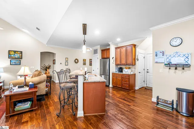 $400,000 | 100 Briarhill Drive, Simpsonville, SC 29680