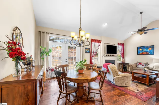 $400,000 | 100 Briarhill Drive, Simpsonville, SC 29680