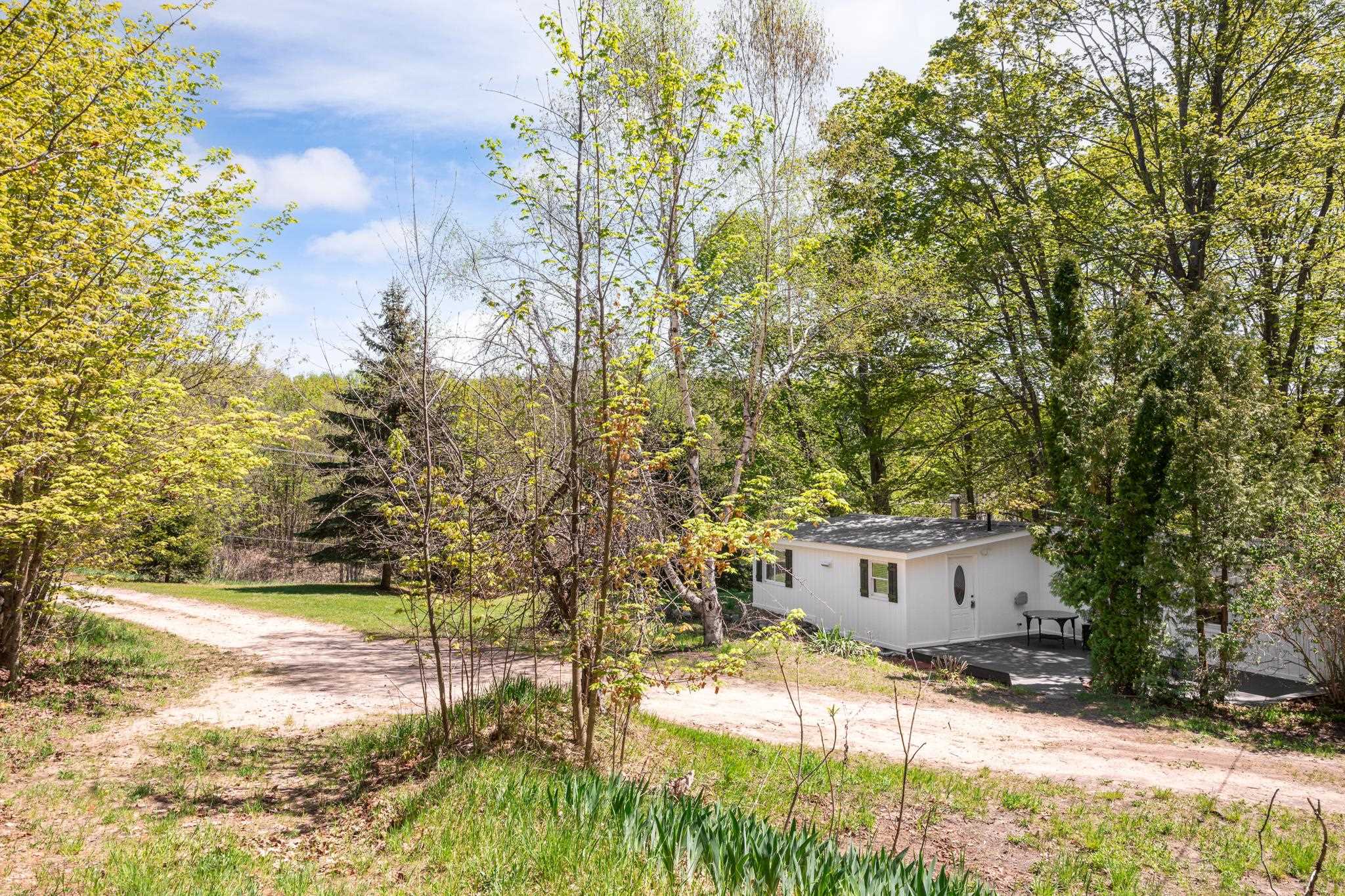 11199 Center Road Traverse City, MI 49686 - Photo 3 of 33