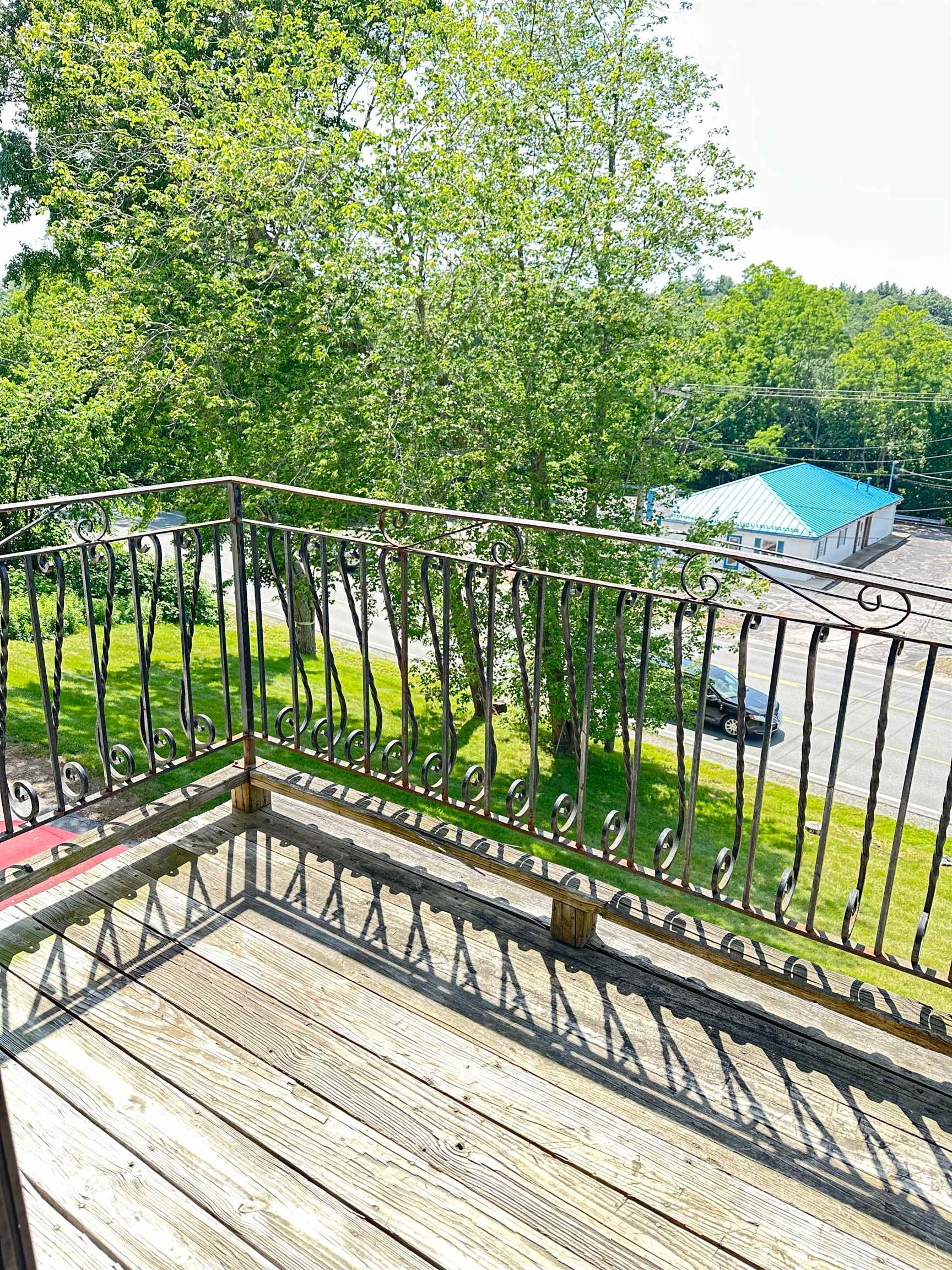 126 Mammoth Road, Unit 27 Hooksett, NH 03106 - Photo 10 of 11