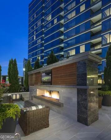$3,633 | 3150 Roswell Road Northwest, Unit 1424, Atlanta, GA 30305