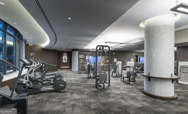 $2,828 | 3150 Roswell Road Northwest, Unit 1511, Atlanta, GA 30305