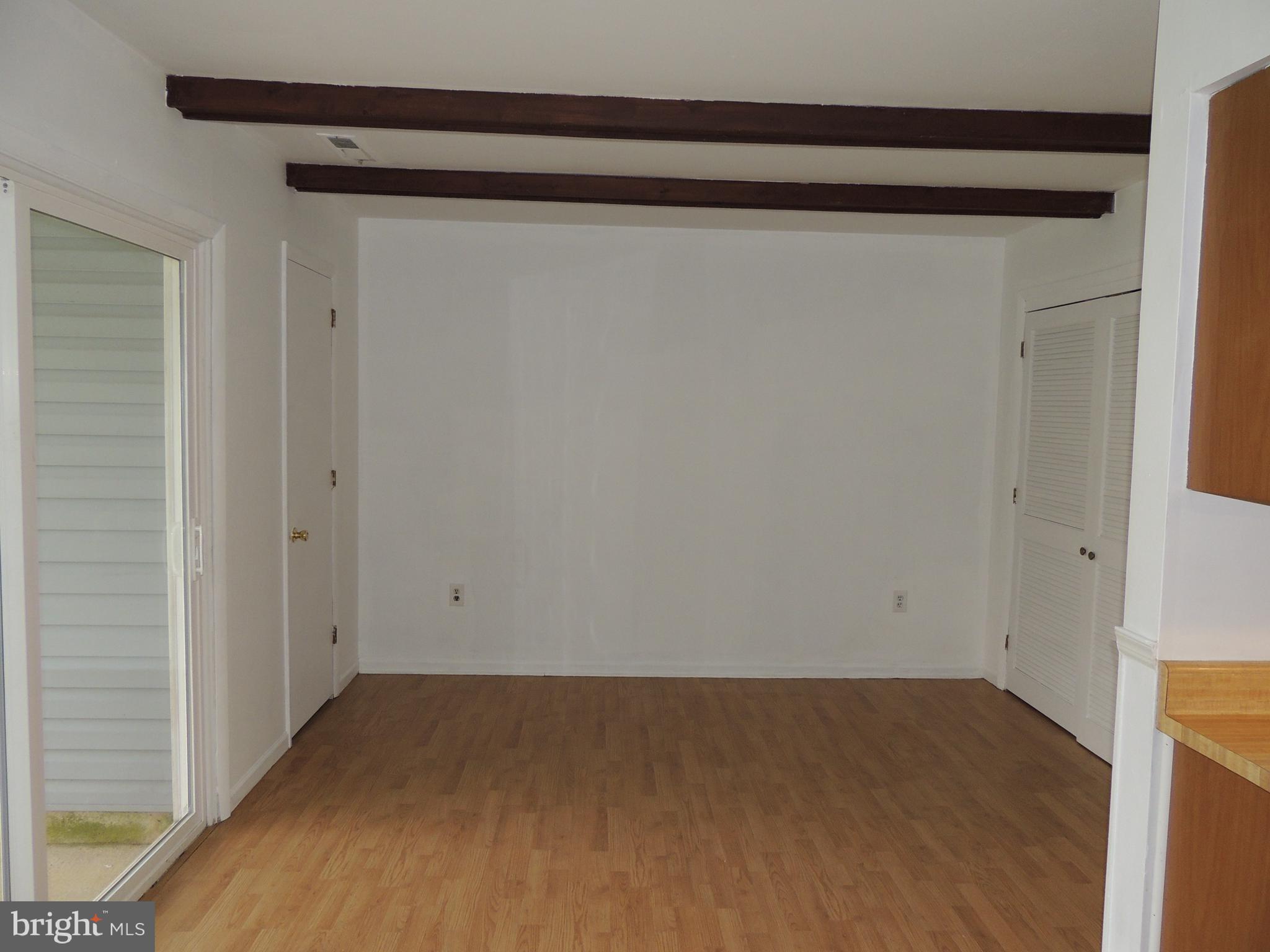 16 Dunsmore Road Newark, DE 19713 - Photo 8 of 18 Family Room