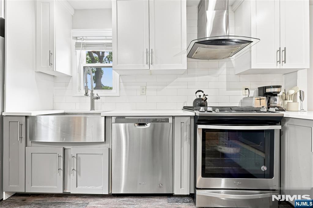 680 Northumberland Road Teaneck, NJ 07666 - Photo 10 of 42 Gallery Image 10