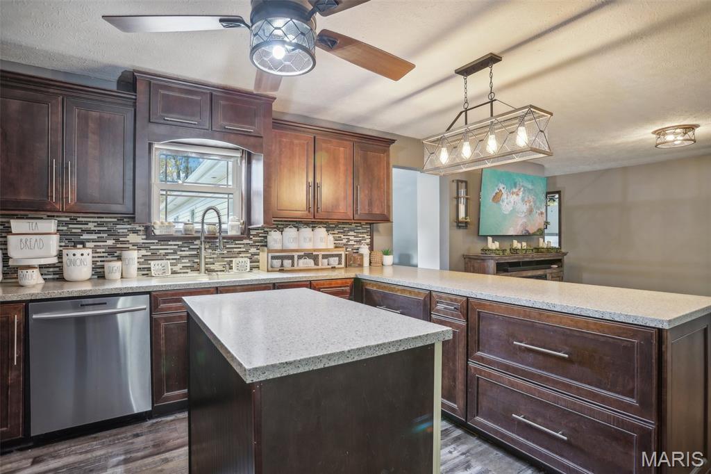 688 Donnell Avenue Donnellson, IL 62019 - Photo 13 of 46