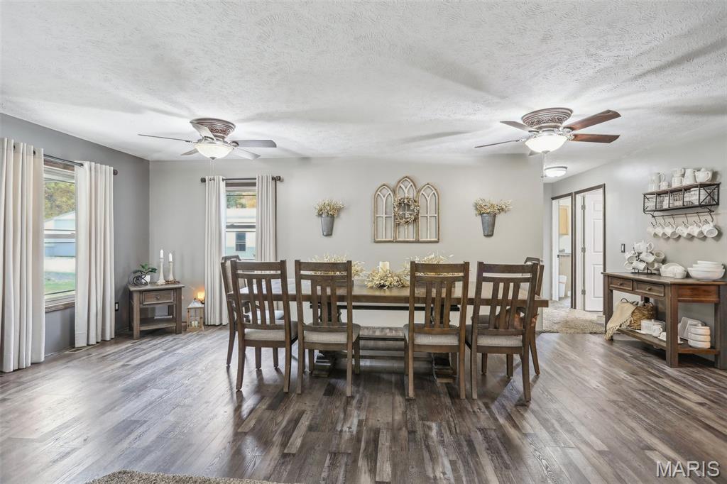 688 Donnell Avenue Donnellson, IL 62019 - Photo 9 of 46