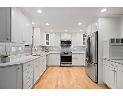 21 Pleasant Valley Road Amesbury, MA 01913 - Photo 3 of 41 Gallery Image 3