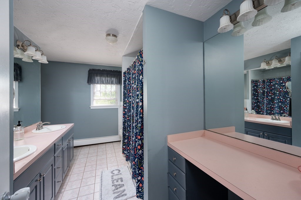 43 Lowell Road Pembroke, MA 02359 - Photo 16 of 40 Gallery Image 16