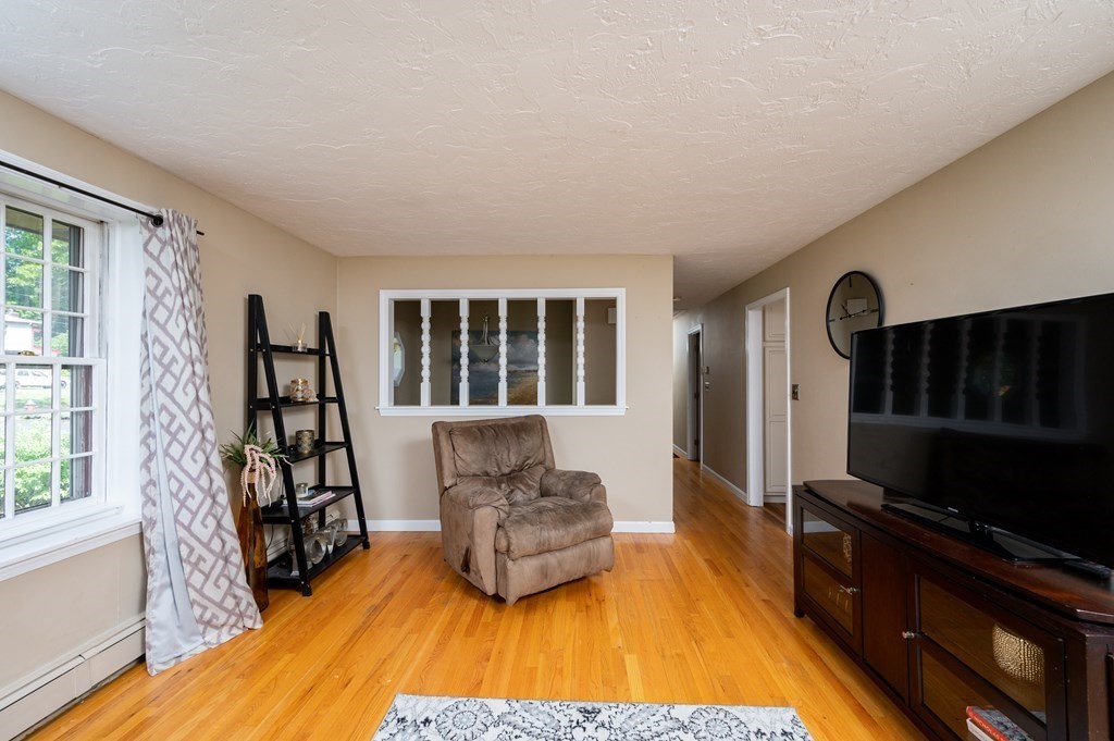 43 Lowell Road Pembroke, MA 02359 - Photo 8 of 40 Gallery Image 8