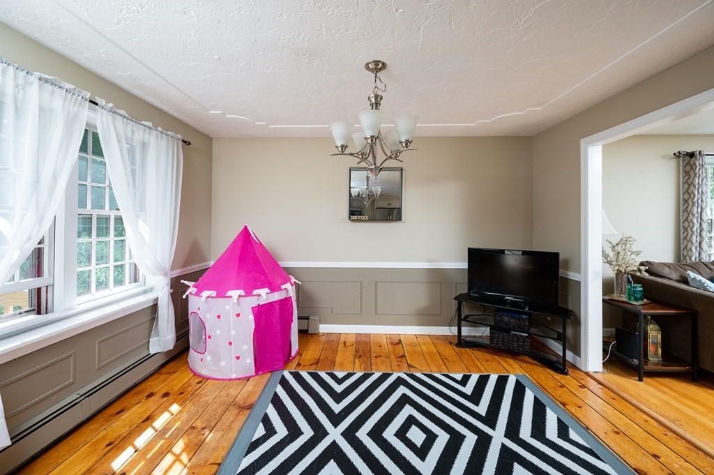 43 Lowell Road Pembroke, MA 02359 - Photo 10 of 40 Gallery Image 10