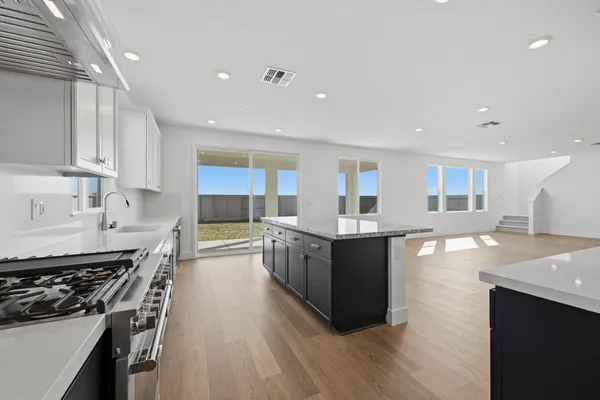 $808,491 | 7064 Carbone Drive, Roseville, CA 95747