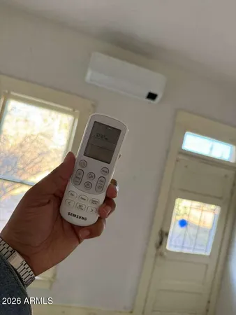 $700 | 716 11th Street, Douglas, AZ 85607