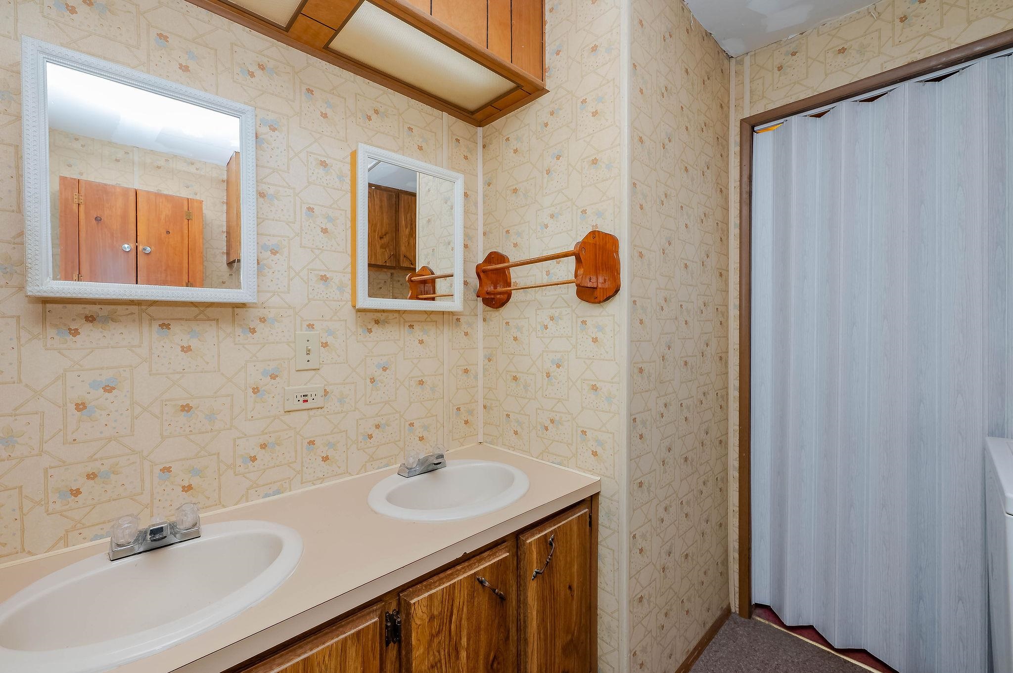 9 South Blueberry Lane Rochester, NH 03867 - Photo 23 of 36