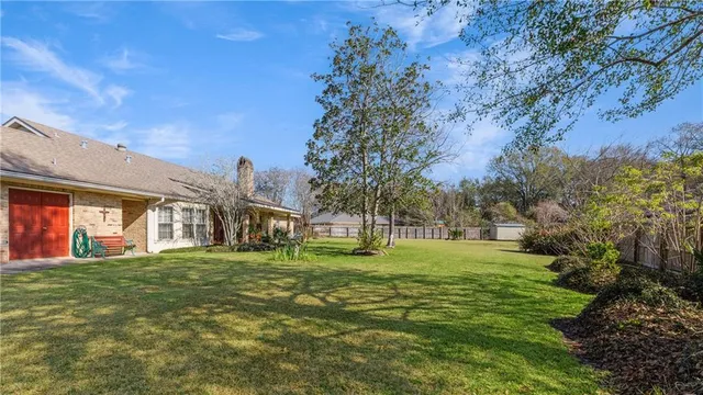 $275,000 | 3916 Ave Bonne Terre, New Iberia, LA 70563