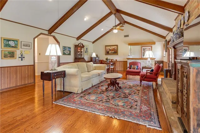 $275,000 | 3916 Ave Bonne Terre, New Iberia, LA 70563