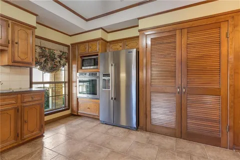 $275,000 | 3916 Ave Bonne Terre, New Iberia, LA 70563