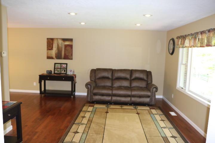 19255 Bone Road Mount Vernon, OH 43050 - Photo 5 of 34 Gallery Image 5