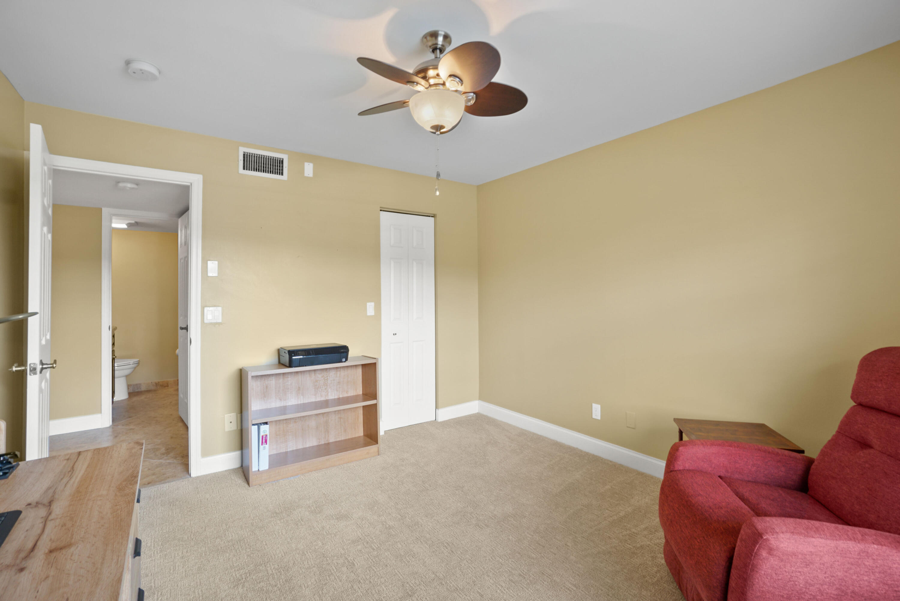 101 Pinecrest Circle, Unit B Jupiter, FL 33458 - Photo 18 of 23 101PinecrestCir,UnitB_21