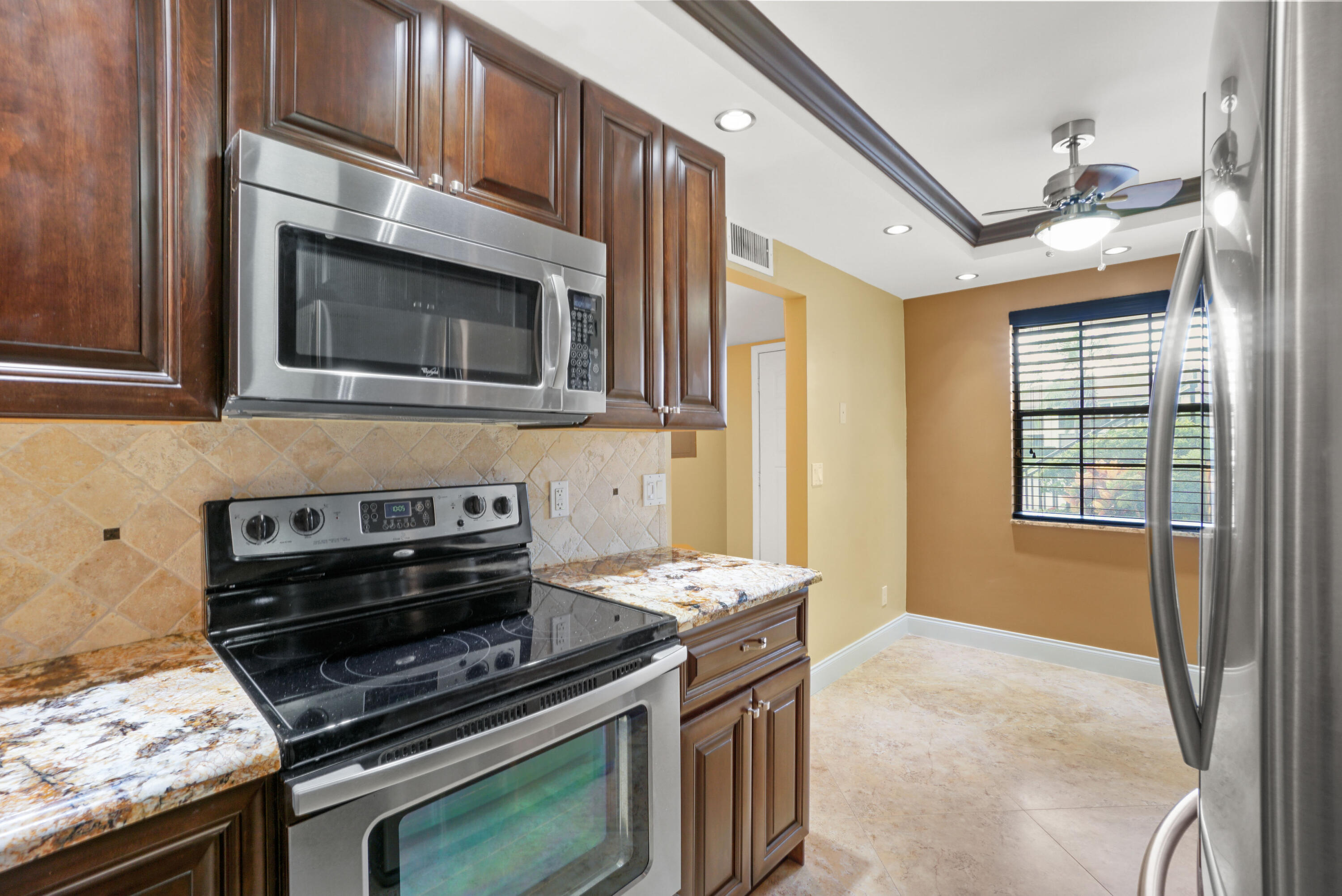 101 Pinecrest Circle, Unit B Jupiter, FL 33458 - Photo 7 of 23 101PinecrestCir,UnitB_13