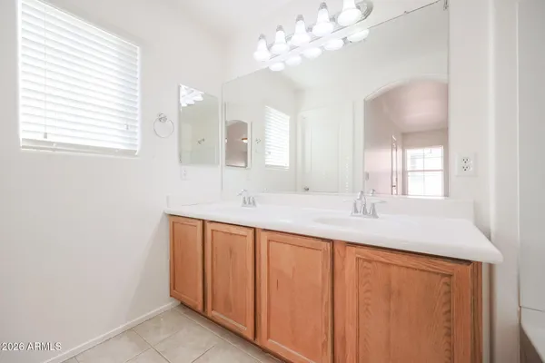 $1,795 | 2030 North 78th Glen, Phoenix, AZ 85035